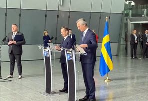 NATO galvenajā mītnē Briselē oficiāli tiks pacelts Zviedrijas karogs