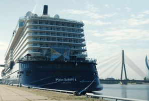 Kādēļ Rīgas ostā šajā sezonā piestāj rekordliels skaits kruīza kuģu