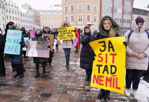 Sieviešu solidaritātes gājiens Rīgā