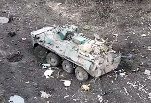 Ukraiņi ar dronu kamikadzi Avdijivkas virzienā iznīcina krievu bruņutransportieri