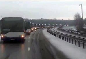 "Rīgas Satiksmes" autobusi devušies ceļā uz Ukrainu