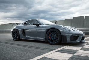 Auto ziņas: Porsche Latvija būvē klientu komandu izturības sacīkstēm